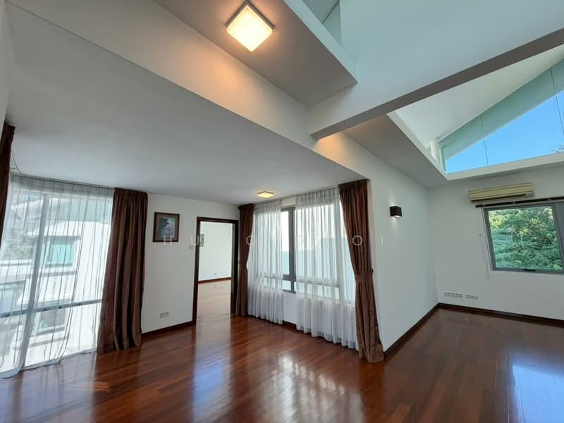 Bukit Damansara, Damansara Heights, Bangsar, Mont Kiara untuk Untuk Disewa - RM 18,000 /bulan, Mac 2026 - Living Room - PropertyGuru.com.my