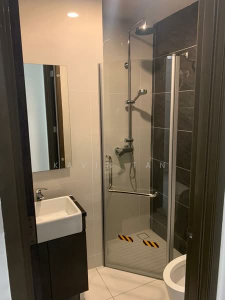 Condominium for Rent at Bay Point @ Country Garden Danga Bay - Kavin Tan - Bathroom - PropertyGuru.com.my