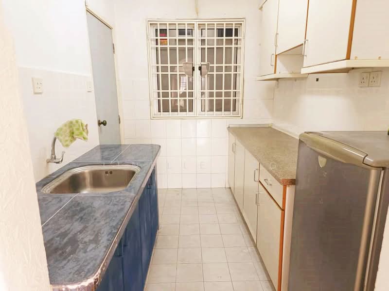 Apartment for Rent at Taman Kristal - Jinelle Ong - Kitchen - PropertyGuru.com.my