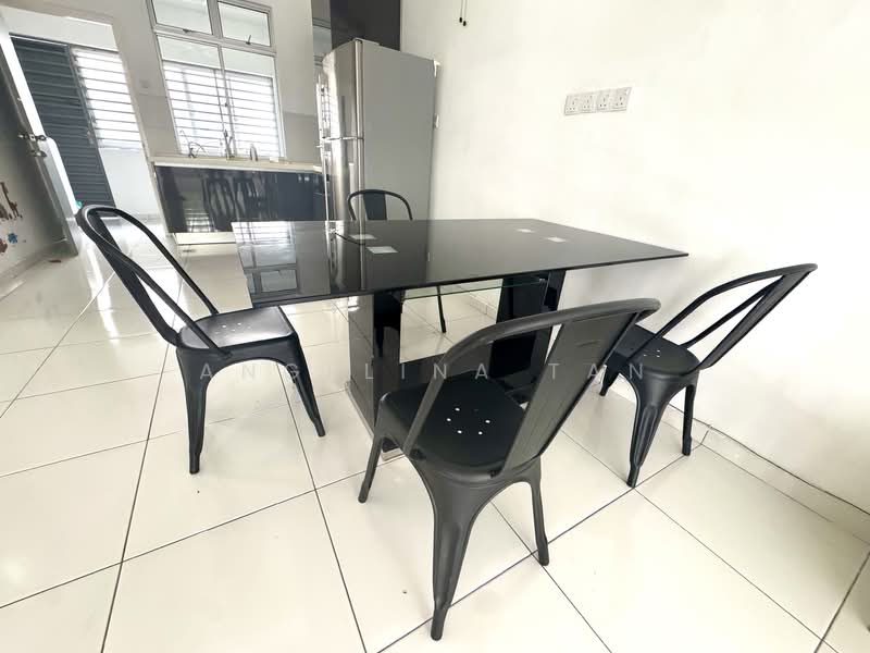 2-storey Terraced House for Rent in Bukit Indah (Iskandar Puteri (Nusajaya)) - Angelina Tan - Kitchen - PropertyGuru.com.my
