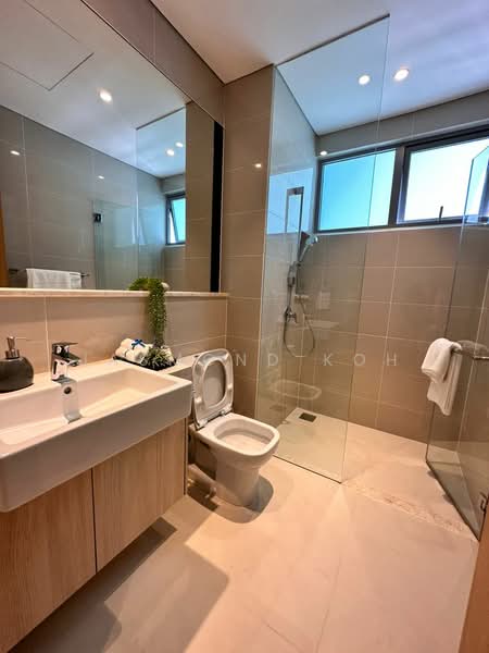 Service Residence for Sale at Southern Marina Residences - Jasmond Koh - Bathroom - PropertyGuru.com.my