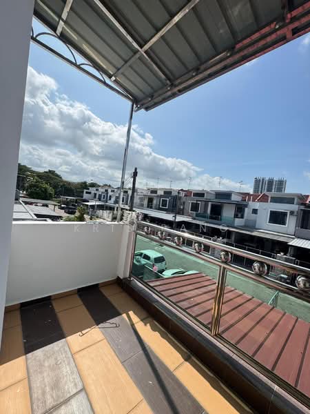 2-storey Terraced House for Sale in Iskandar Puteri (Nusajaya) (Johor) - Kris Pang - Balcony - PropertyGuru.com.my
