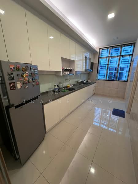 2-storey Terraced House for Sale in Taman Mount Austin (Tebrau) - JOANNE YONG - Kitchen - PropertyGuru.com.my