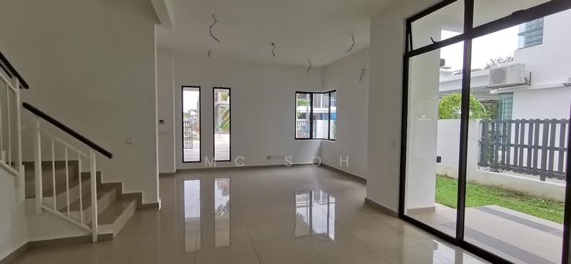 Semi-Detached House for Sale in Setia Alam (Selangor) - MC Soh - Living Room - PropertyGuru.com.my