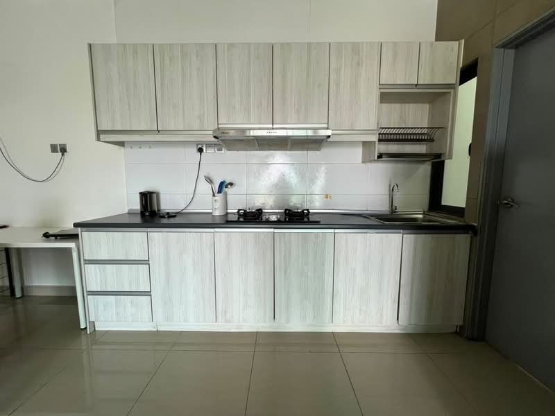 Amerin Residence untuk Untuk Disewa - RM 2,500 /bulan, Mac 2026 - Kitchen - PropertyGuru.com.my
