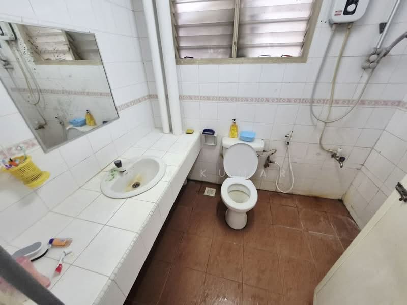 Pangsapuri untuk Dijual di Menara Pelangi - Prem Kumar - Bathroom - PropertyGuru.com.my