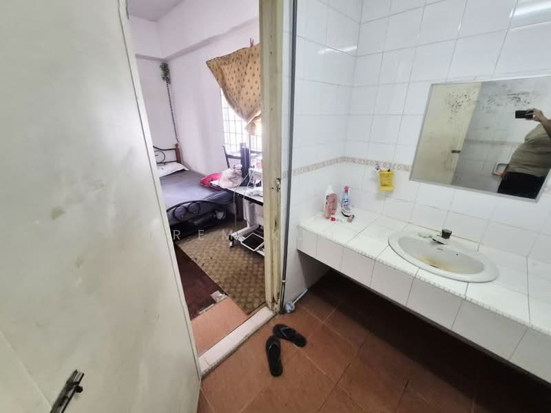 Pangsapuri untuk Dijual di Menara Pelangi - Prem Kumar - Bedroom - PropertyGuru.com.my