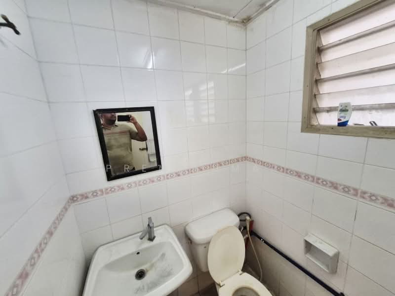 Pangsapuri untuk Dijual di Menara Pelangi - Prem Kumar - Bathroom - PropertyGuru.com.my