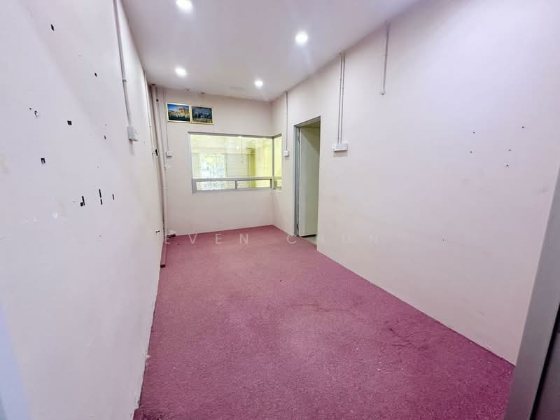 Shop / Office for Rent in Johor Bahru (Johor) - Even Chun - Interior - PropertyGuru.com.my