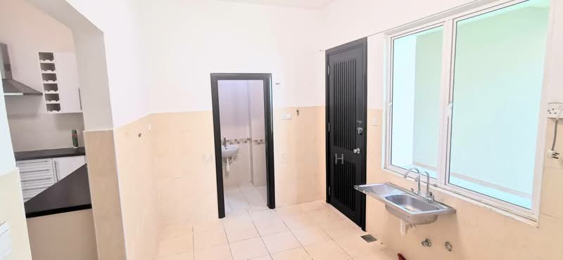 Semi-Detached House for Sale in Setia Alam (Selangor) - MC Soh - Kitchen - PropertyGuru.com.my