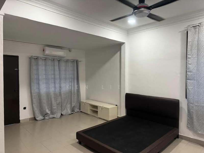 2-storey Terraced House for Rent in Permas Jaya (Johor) - Ken Liew - Bedroom - PropertyGuru.com.my