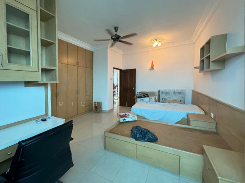 Gurney Beach Resort untuk Untuk Dijual - RM 1,950,000, Mac 2026 - Bedroom - PropertyGuru.com.my