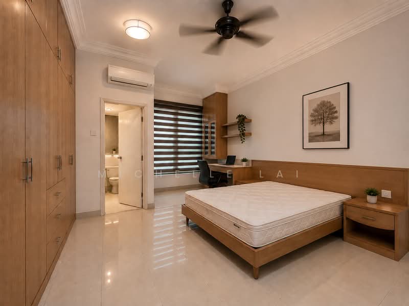 Kondominium untuk Dijual di Gurney Beach Resort - Michelle Lai - Bedroom - PropertyGuru.com.my