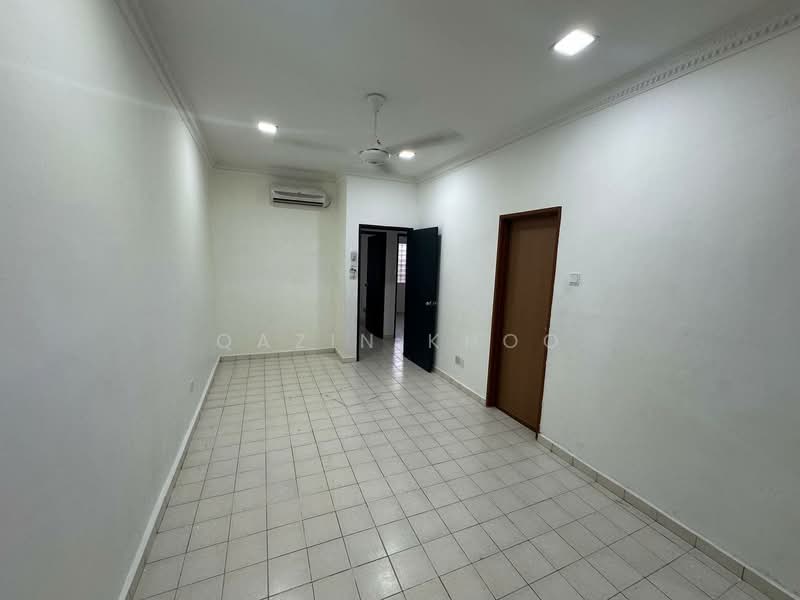 2-storey Terraced House for Sale in Bercham (Ipoh) - Qazin Khoo - Living Room - PropertyGuru.com.my