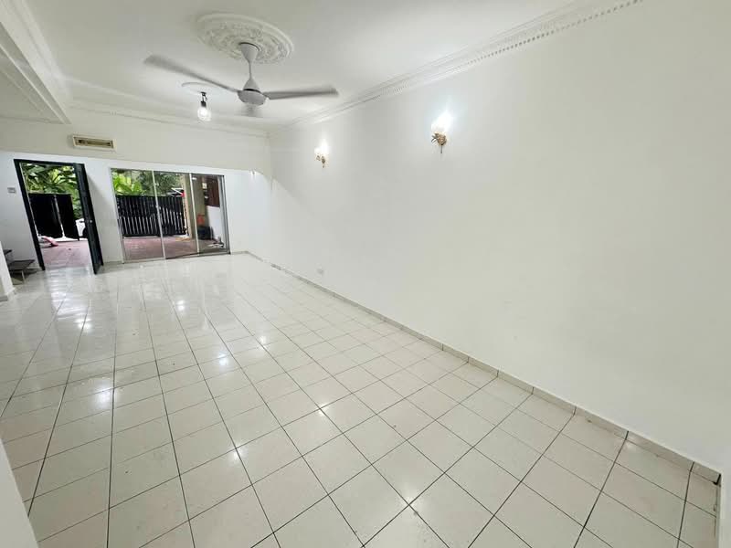 2-storey Terraced House for Sale in Bercham (Ipoh) - Qazin Khoo - Living Room - PropertyGuru.com.my