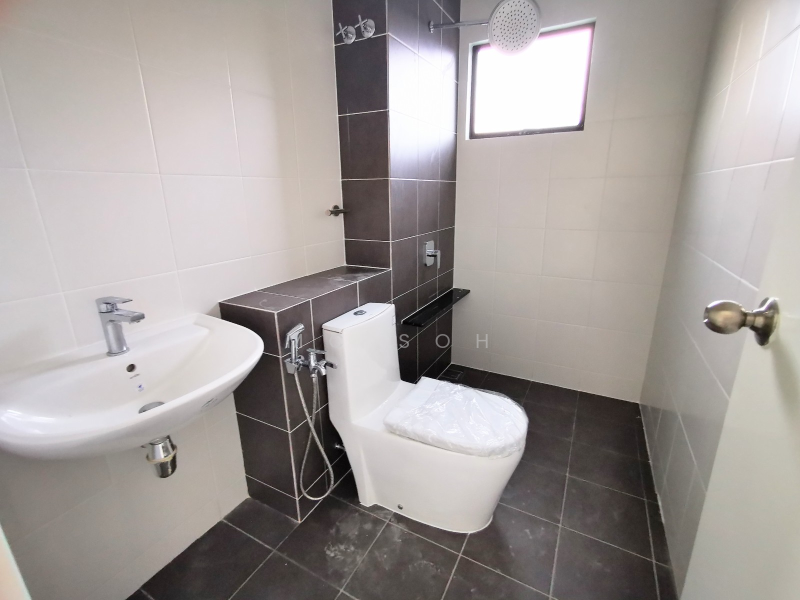 2-storey Terraced House for Sale in Setia Alam (Selangor) - MC Soh - Bathroom - PropertyGuru.com.my