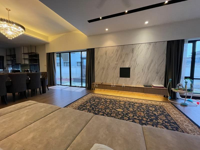 Anggun 3 @ Rawang New Town Centre untuk Untuk Dijual - RM 1,280,000, Mac 2026 - Living Room - PropertyGuru.com.my