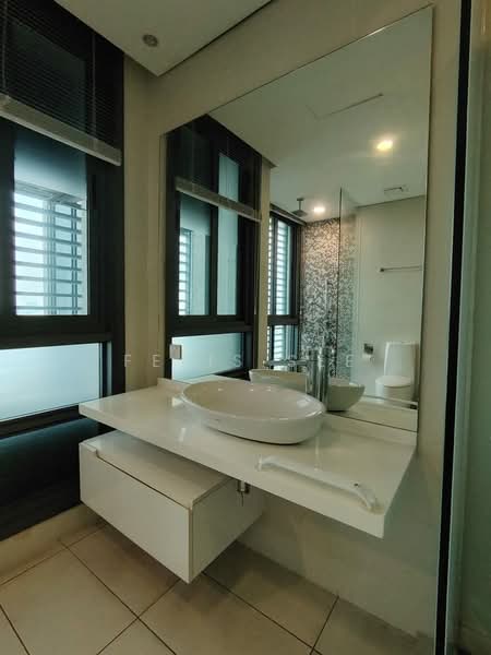 Vogue Suites One untuk Untuk Disewa - RM 3,200 /bulan, Mac 2026 - Bathroom - PropertyGuru.com.my