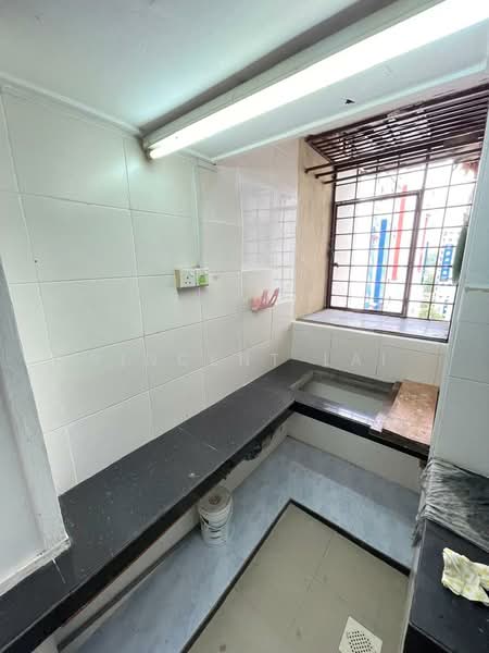 PPR Beringin untuk Untuk Disewa - RM 900 /bulan, Mac 2026 - Kitchen - PropertyGuru.com.my