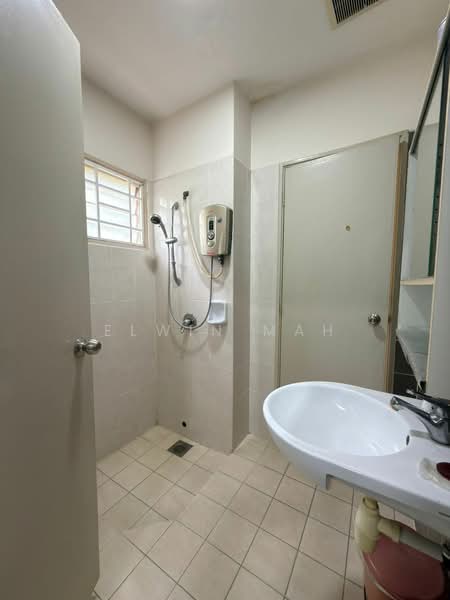Ivory, Kota Emerald, Rawang untuk Untuk Dijual - RM 560,000, Mac 2026 - Bathroom - PropertyGuru.com.my