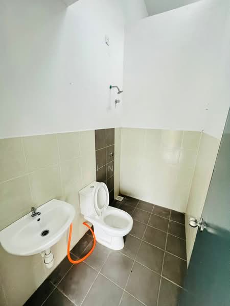 Taman Scientex Rawang untuk Untuk Dijual - RM 535,000, Mac 2026 - Bathroom - PropertyGuru.com.my