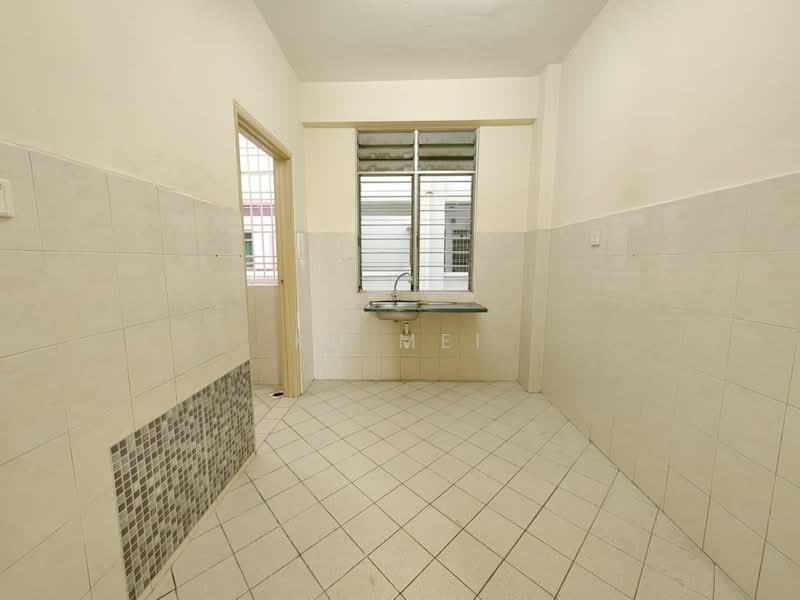 Apartment for Rent at Bayu Puteri 3 - Ku Mei - PropertyGuru.com.my