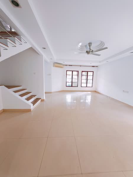 3-storey Terraced House for Sale in Sierramas (Sungai Buloh) - Pinky Choong - PropertyGuru.com.my