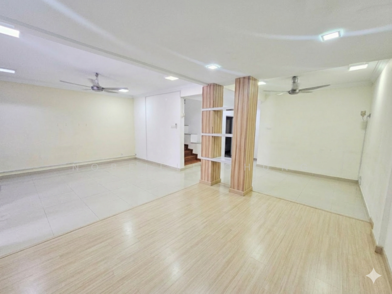 2-storey Terraced House for Sale in Putra Permai (Subang Jaya) - Nobeille Chung - Living Room - PropertyGuru.com.my