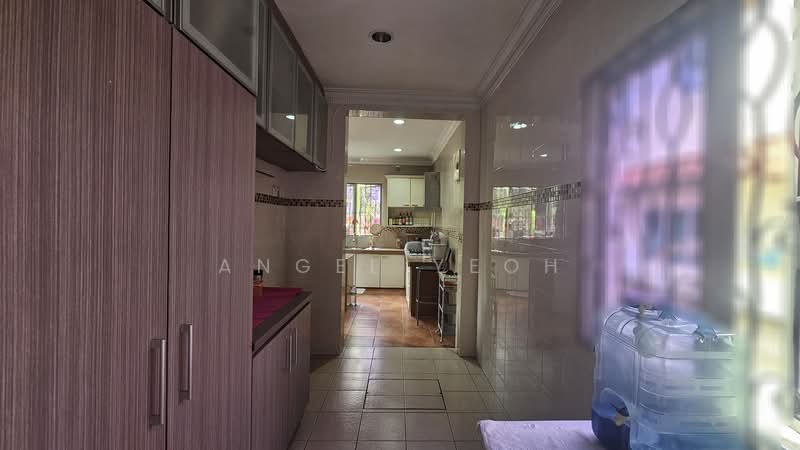 Terraced House for Sale in Seri Kembangan (Selangor) - Angel Yeoh - Kitchen - PropertyGuru.com.my