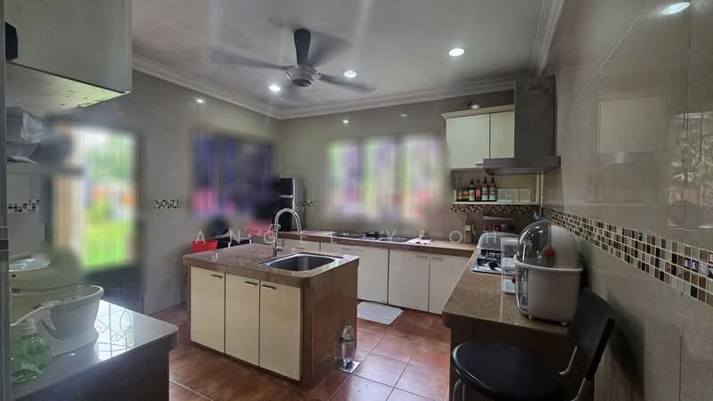 Terraced House for Sale in Seri Kembangan (Selangor) - Angel Yeoh - Kitchen - PropertyGuru.com.my