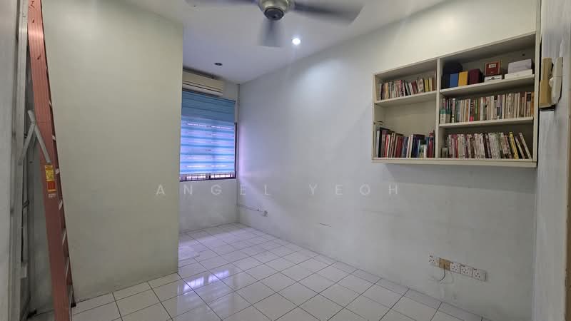 Terraced House for Sale in Seri Kembangan (Selangor) - Angel Yeoh - Bedroom - PropertyGuru.com.my