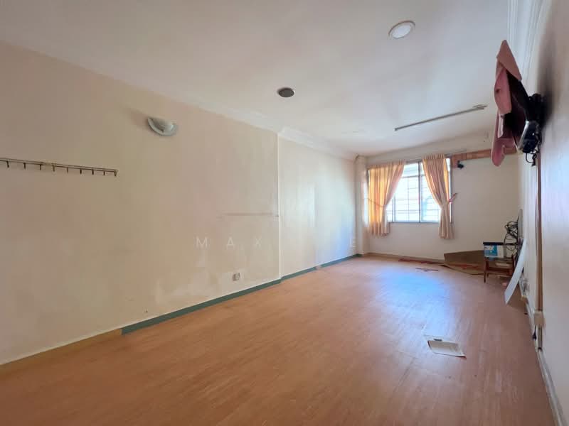 2-storey Terraced House for Sale in Alam Damai (Cheras) - Max Lee - Living Room - PropertyGuru.com.my