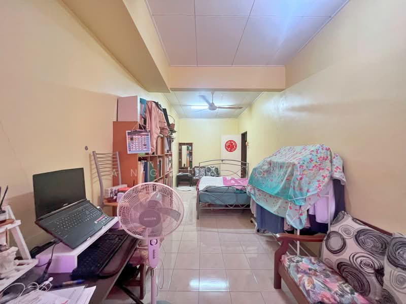 2-storey Terraced House for Sale in Alam Damai (Cheras) - Angel Yeoh - Bedroom - PropertyGuru.com.my