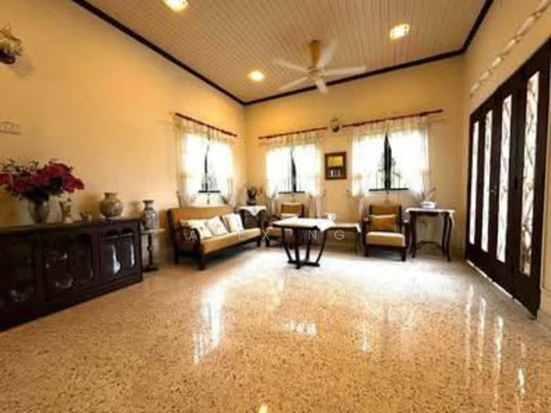 Taman Nong Chik untuk Untuk Dijual - RM 2,500,000, Apr 2026 - Living Room - PropertyGuru.com.my