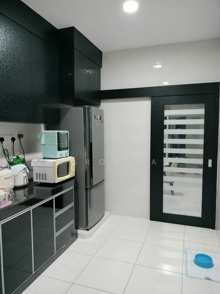 2-storey Terraced House for Sale in Taman Scientex Senai (Senai) - Sharon Lau - Kitchen - PropertyGuru.com.my