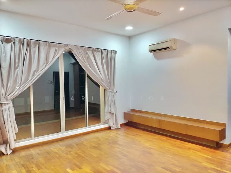 The Canal Garden South, Horizon Hills untuk Untuk Dijual - RM 1,850,000, Mac 2026 - Living Room - PropertyGuru.com.my