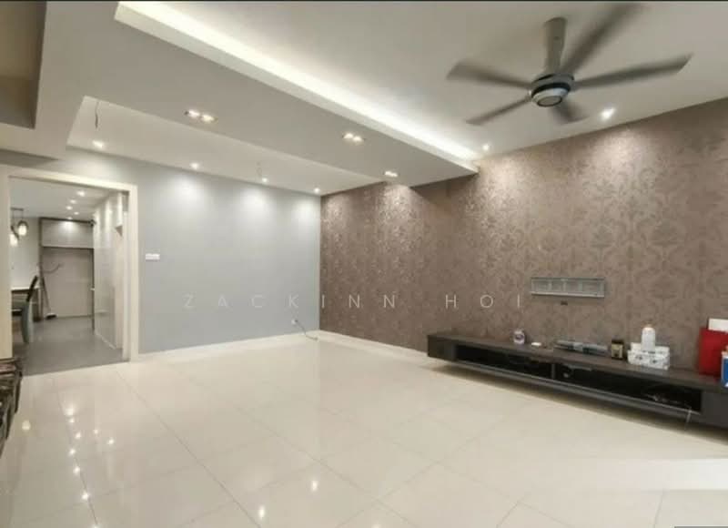 2-storey Terraced House for Sale in Kemuning Utama (Shah Alam) - Zackinn Hoi - Living Room - PropertyGuru.com.my