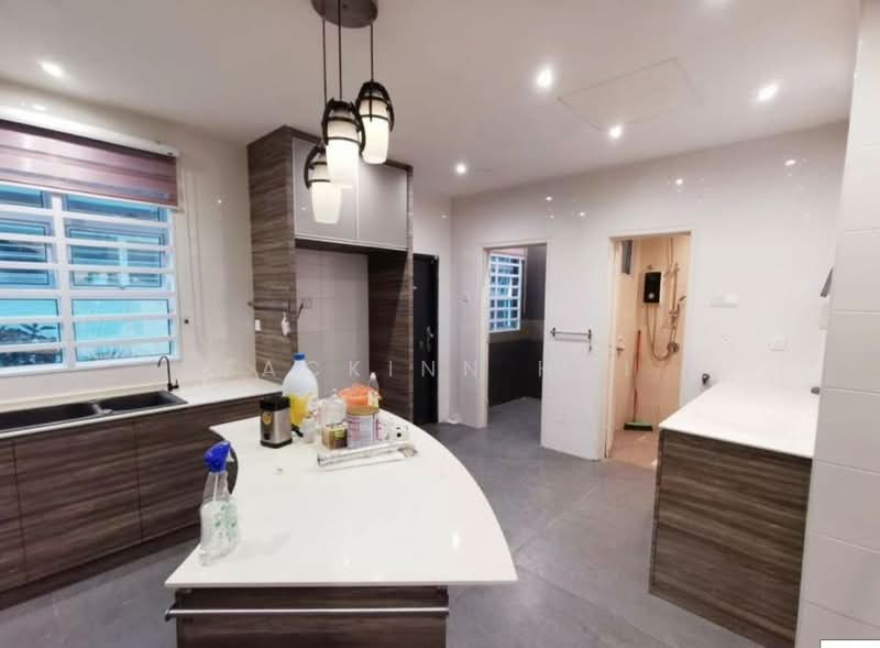2-storey Terraced House for Sale in Kemuning Utama (Shah Alam) - Zackinn Hoi - Kitchen - PropertyGuru.com.my