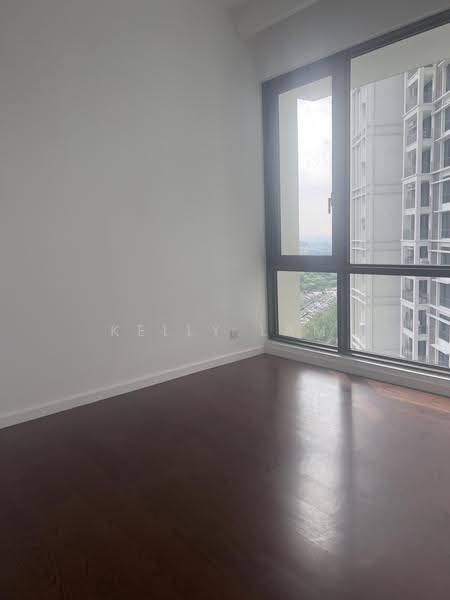 Kediaman Servis untuk Dijual di Park Regent @Desa Park City - Kelly Lam - Bedroom w Pool View - PropertyGuru.com.my