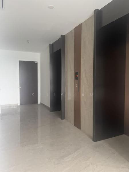 Kediaman Servis untuk Dijual di Park Regent @Desa Park City - Kelly Lam - Private Lift Lobby - PropertyGuru.com.my
