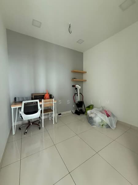 Service Residence for Sale at Green Haven - Janessa Lim - Study - PropertyGuru.com.my
