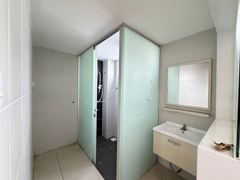 2-storey Terraced House for Sale in Taman JP Perdana (Johor Bahru) - Lifen . - Bathroom - PropertyGuru.com.my