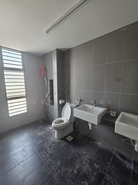 Cluster House for Rent in Bandar Parklands (Klang) - Zackinn Hoi - Bathroom - PropertyGuru.com.my