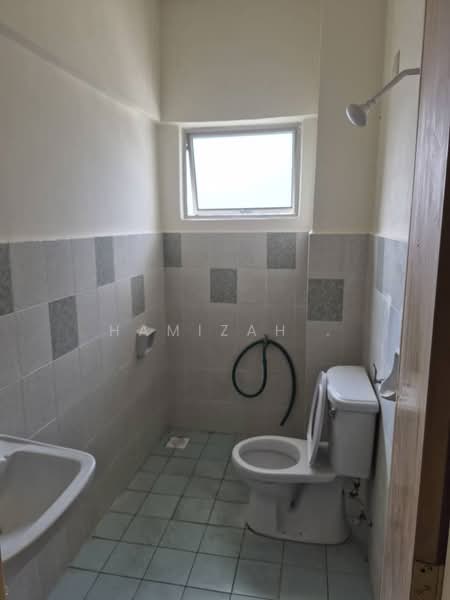 Zamrud Apartment untuk Untuk Disewa - RM 1,600 /bulan, Mac 2026 - PropertyGuru.com.my