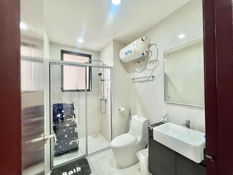 Royal Strand @ Country Garden Danga Bay untuk Untuk Dijual - RM 665,000, Mac 2026 - Bathroom - PropertyGuru.com.my