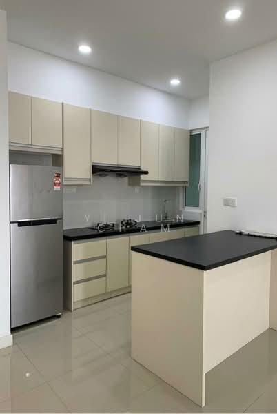 Condominium for Rent at Scenaria @ North Kiara Hills - Yi Jun Cham - Kitchen - PropertyGuru.com.my