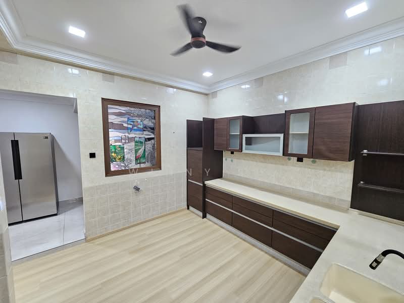 2-storey Terraced House for Rent in Bukit Jelutong (Shah Alam) - Winny Su - Kitchen - PropertyGuru.com.my