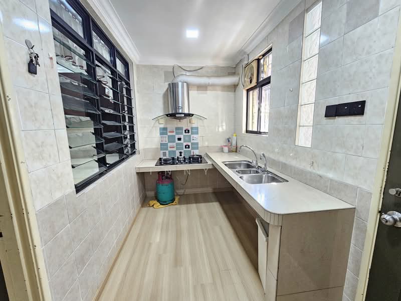 2-storey Terraced House for Rent in Bukit Jelutong (Shah Alam) - Winny Su - Kitchen - PropertyGuru.com.my