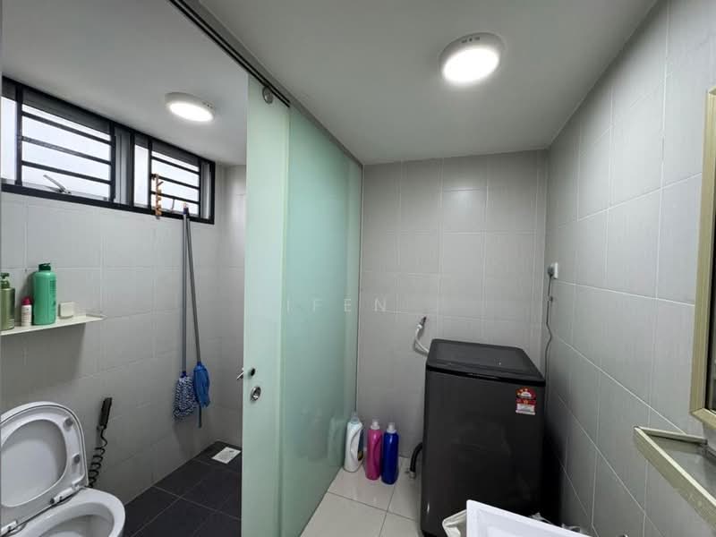 2-storey Terraced House for Sale in Taman JP Perdana (Johor Bahru) - Lifen . - Bathroom - PropertyGuru.com.my