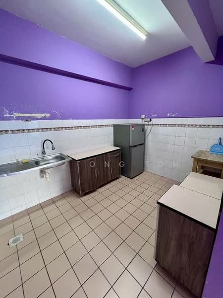 Putri Ria Apartment untuk Untuk Dijual - RM 268,000, Mac 2026 - Kitchen - PropertyGuru.com.my